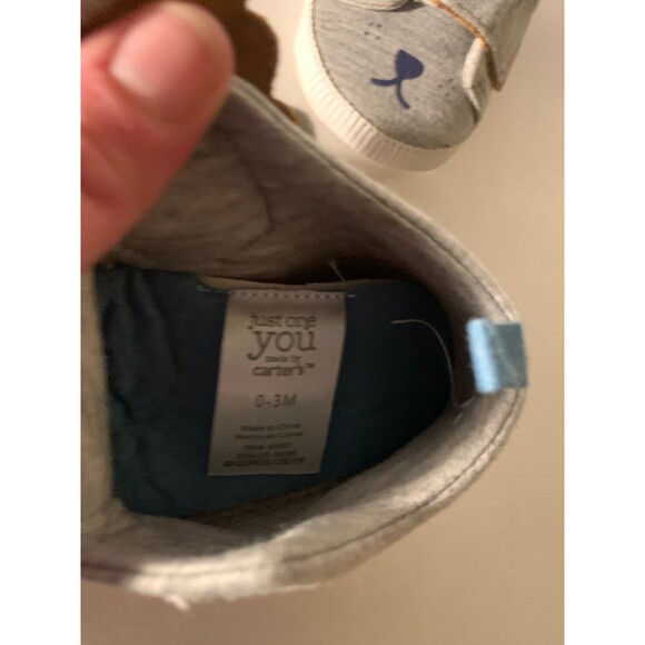 Just One You by Carter's gray and brown lion baby shoes - size 0 -3 months - Picture 2 of 2
